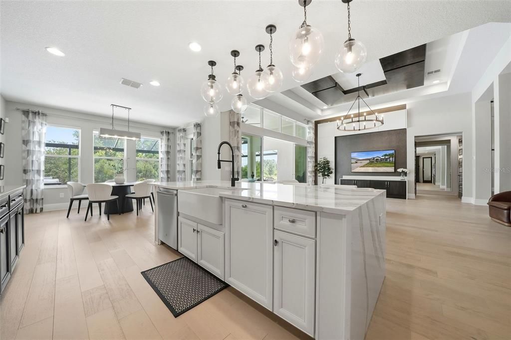 На продажу: $1,399,900 (5 спален, 4 ванн, 4429 Квадратных фут)