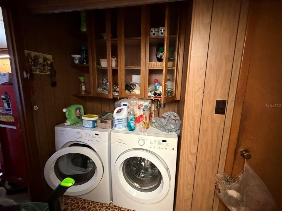 Под контрактом: $199,000 (2 спален, 2 ванн, 1615 Квадратных фут)