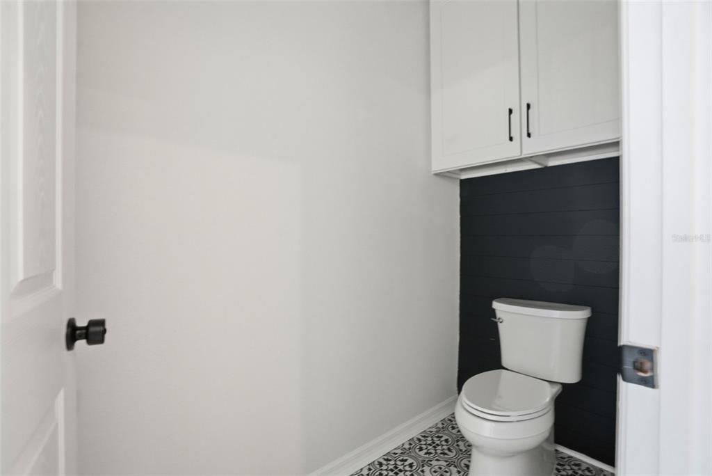Activo con contrato: $625,000 (5 camas, 3 baños, 2415 Pies cuadrados)