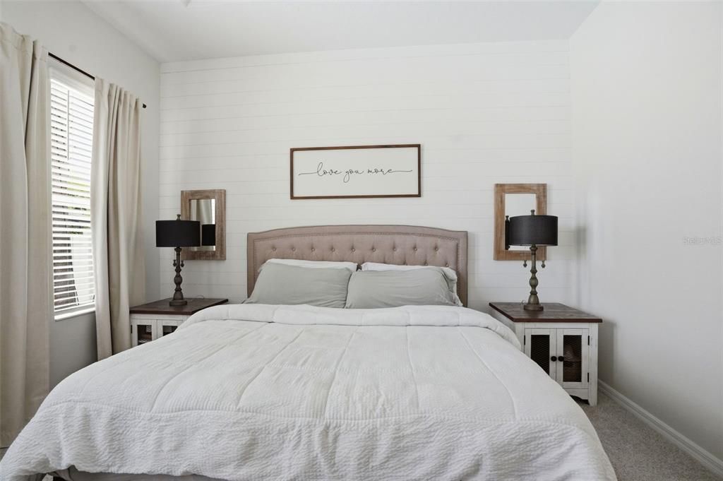 Activo con contrato: $625,000 (5 camas, 3 baños, 2415 Pies cuadrados)