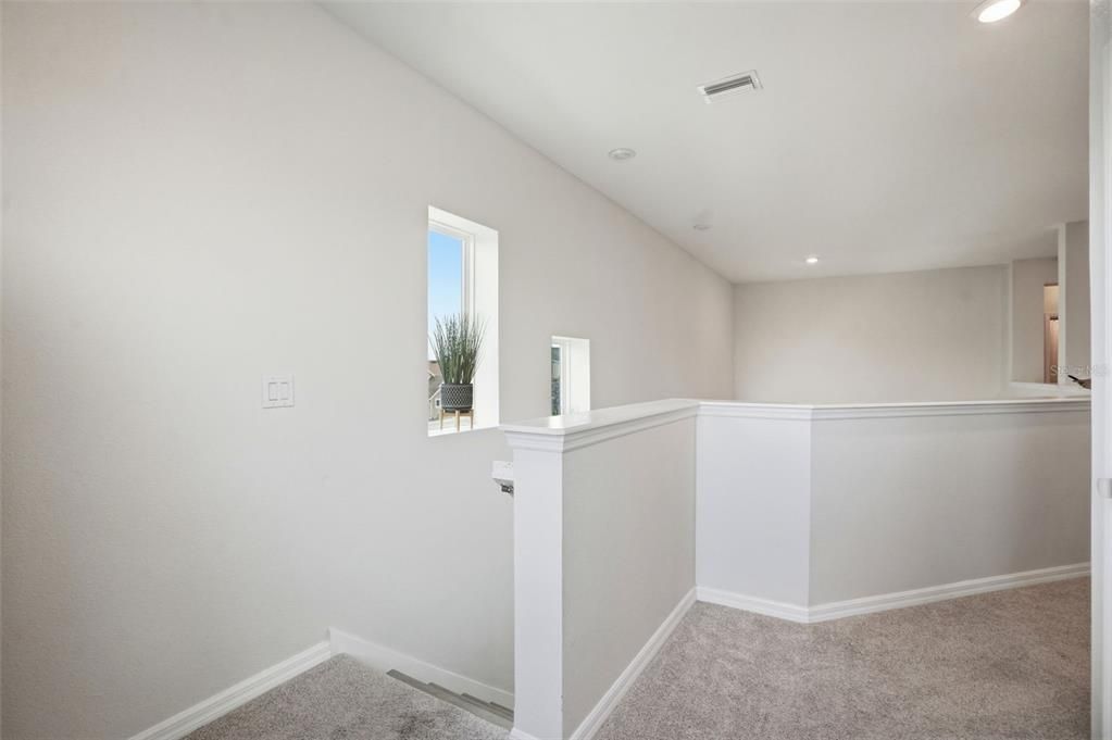 Activo con contrato: $625,000 (5 camas, 3 baños, 2415 Pies cuadrados)