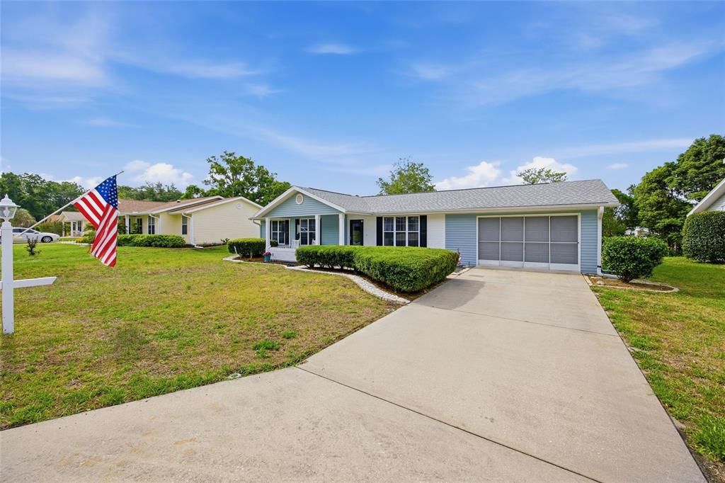 Active With Contract: $184,900 (2 beds, 2 baths, 1119 Square Feet)