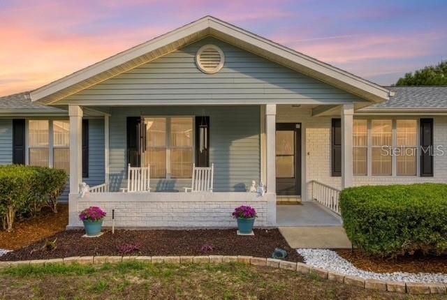 Active With Contract: $184,900 (2 beds, 2 baths, 1119 Square Feet)