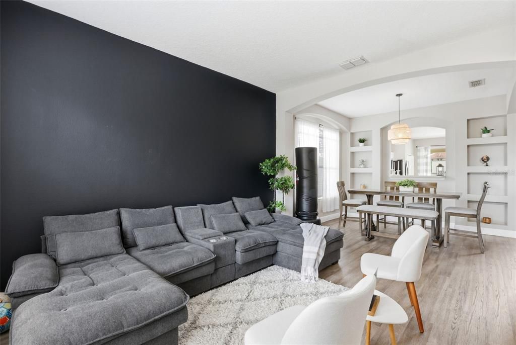 En Venta: $499,000 (6 camas, 4 baños, 2771 Pies cuadrados)