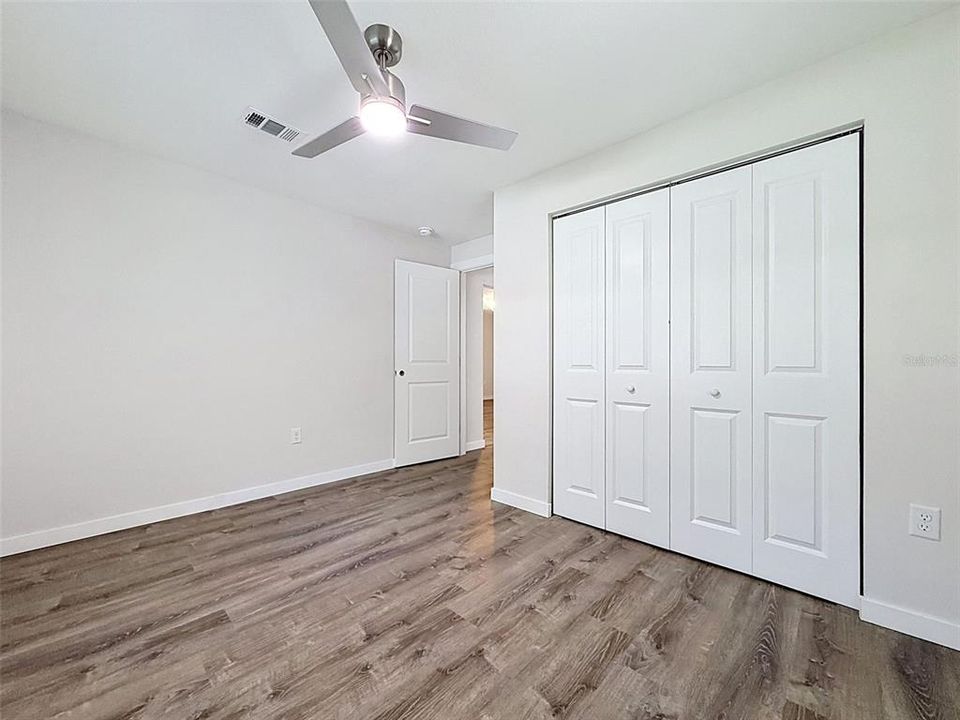 En Venta: $289,000 (3 camas, 2 baños, 1400 Pies cuadrados)