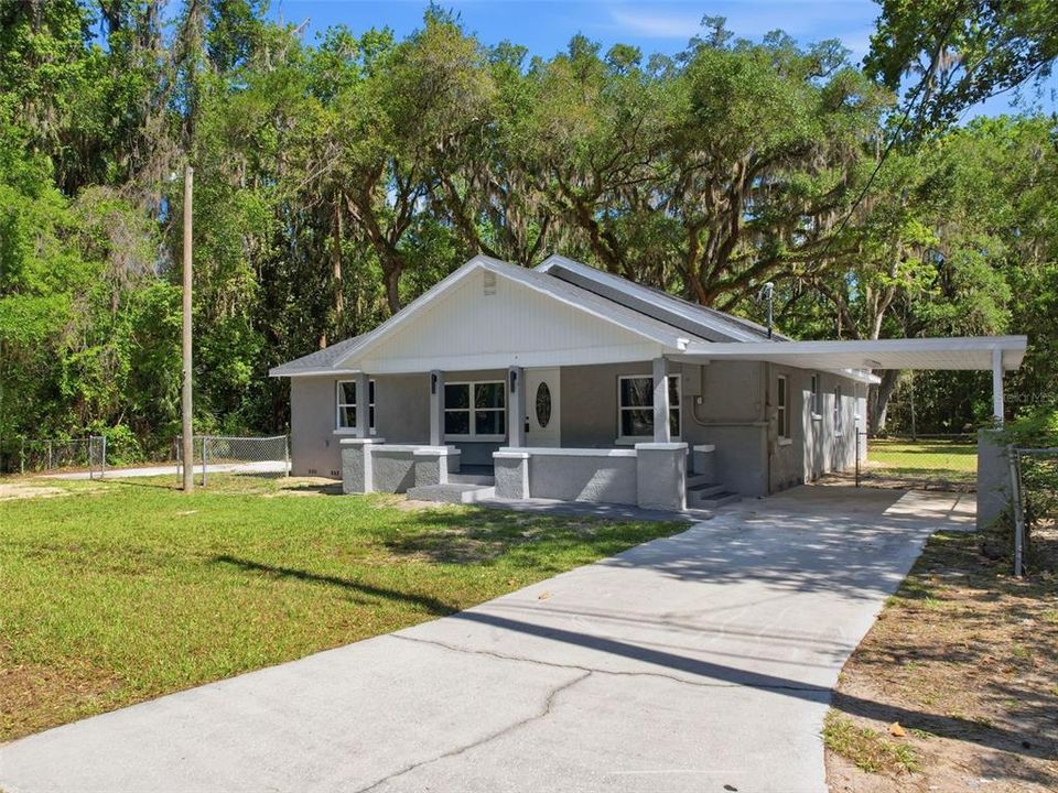 En Venta: $289,000 (3 camas, 2 baños, 1400 Pies cuadrados)