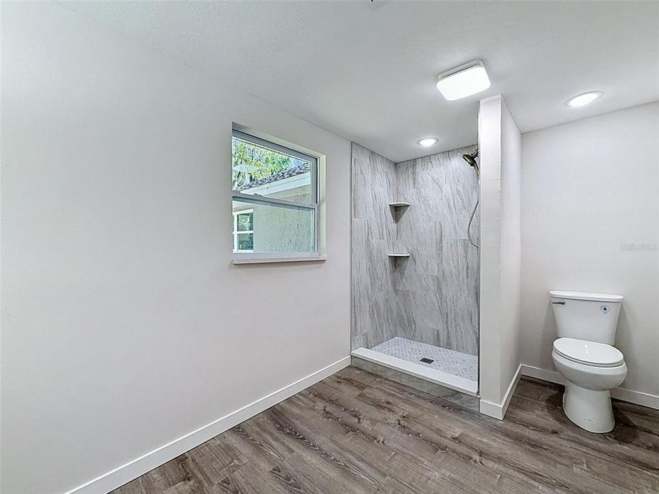 En Venta: $289,000 (3 camas, 2 baños, 1400 Pies cuadrados)