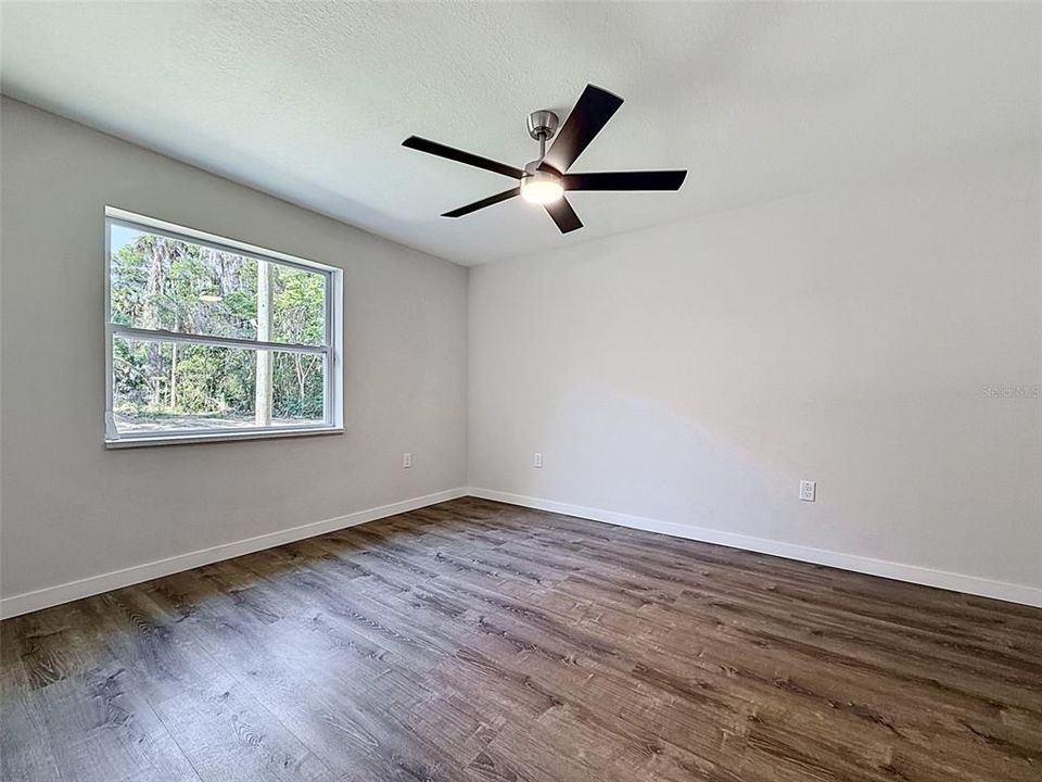En Venta: $289,000 (3 camas, 2 baños, 1400 Pies cuadrados)