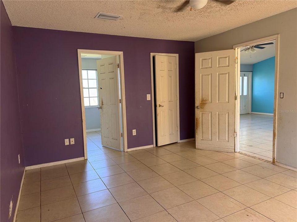 Activo con contrato: $224,999 (3 camas, 2 baños, 1499 Pies cuadrados)