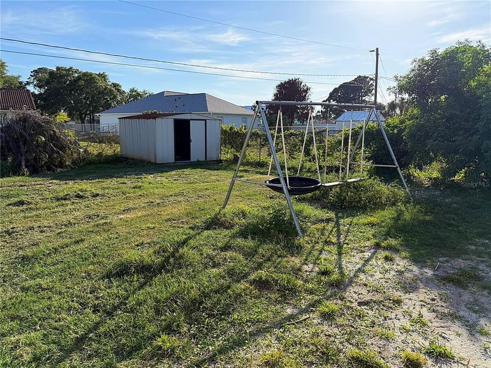 Activo con contrato: $224,999 (3 camas, 2 baños, 1499 Pies cuadrados)