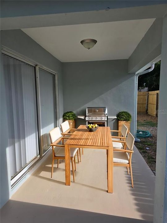 Active With Contract: $299,900 (4 beds, 2 baths, 1969 Square Feet)