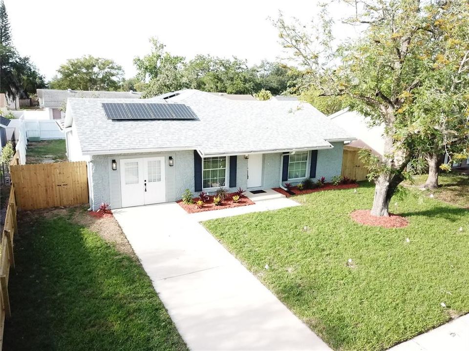 Active With Contract: $299,900 (4 beds, 2 baths, 1969 Square Feet)