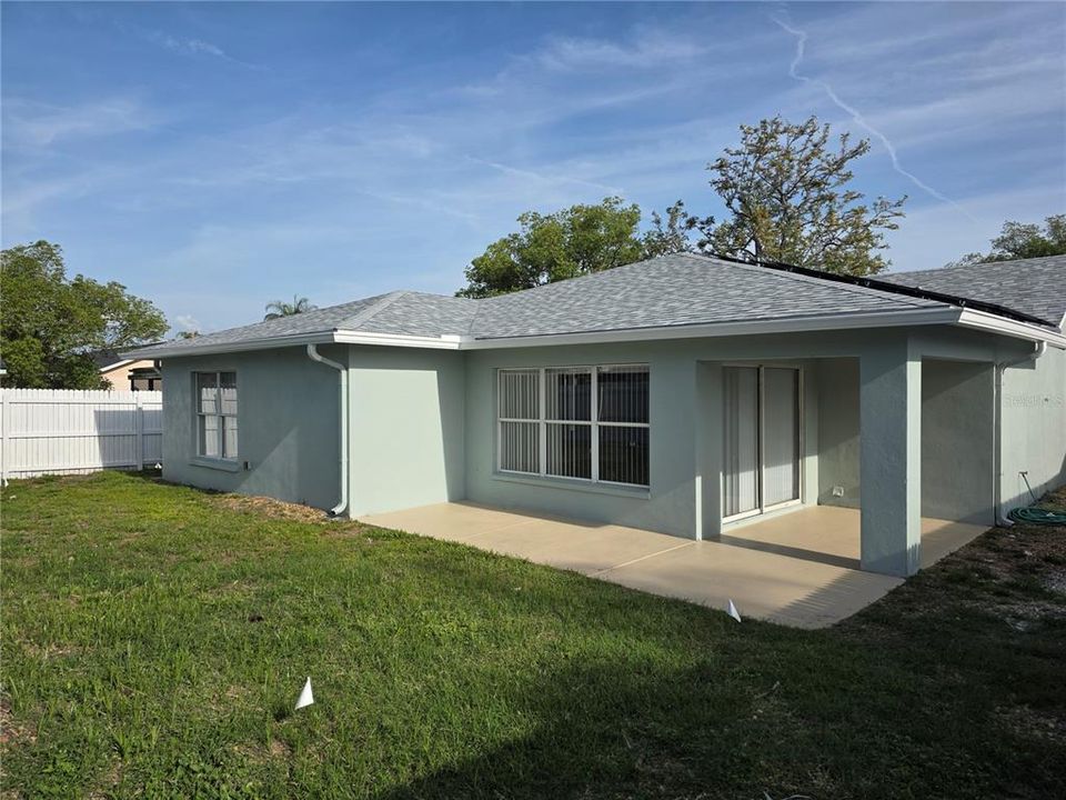 Active With Contract: $299,900 (4 beds, 2 baths, 1969 Square Feet)