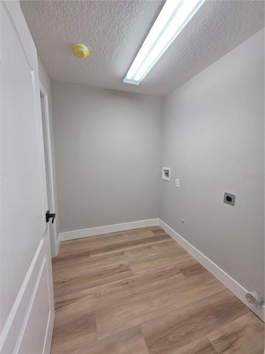 Active With Contract: $299,900 (4 beds, 2 baths, 1969 Square Feet)