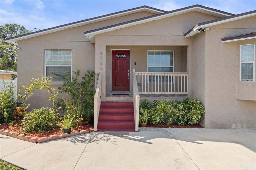 Active With Contract: $499,900 (5 beds, 3 baths, 2111 Square Feet)