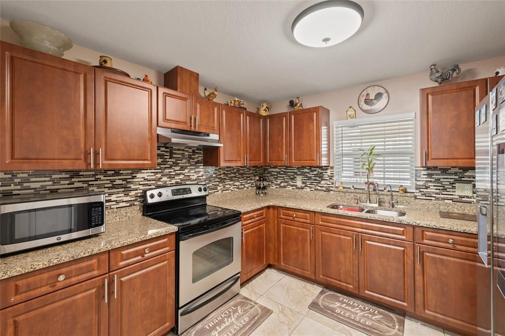 Active With Contract: $499,900 (5 beds, 3 baths, 2111 Square Feet)