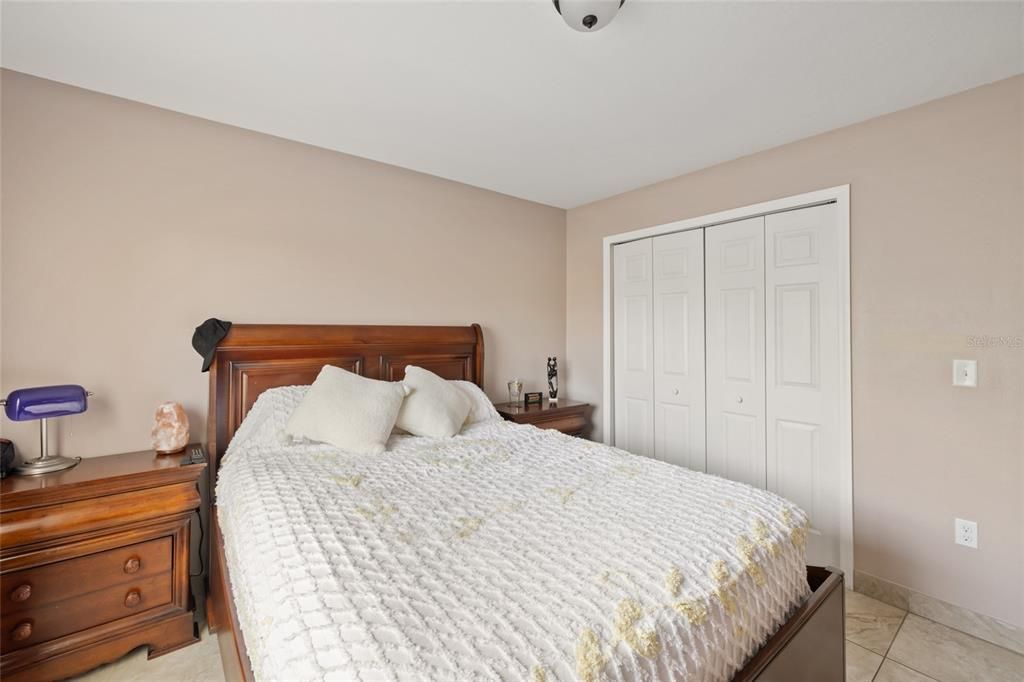 Active With Contract: $499,900 (5 beds, 3 baths, 2111 Square Feet)