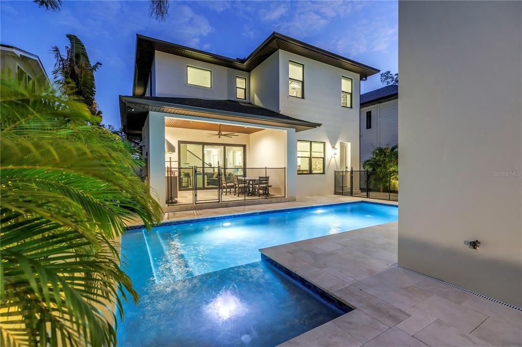 En Venta: $2,399,000 (5 camas, 4 baños, 3509 Pies cuadrados)