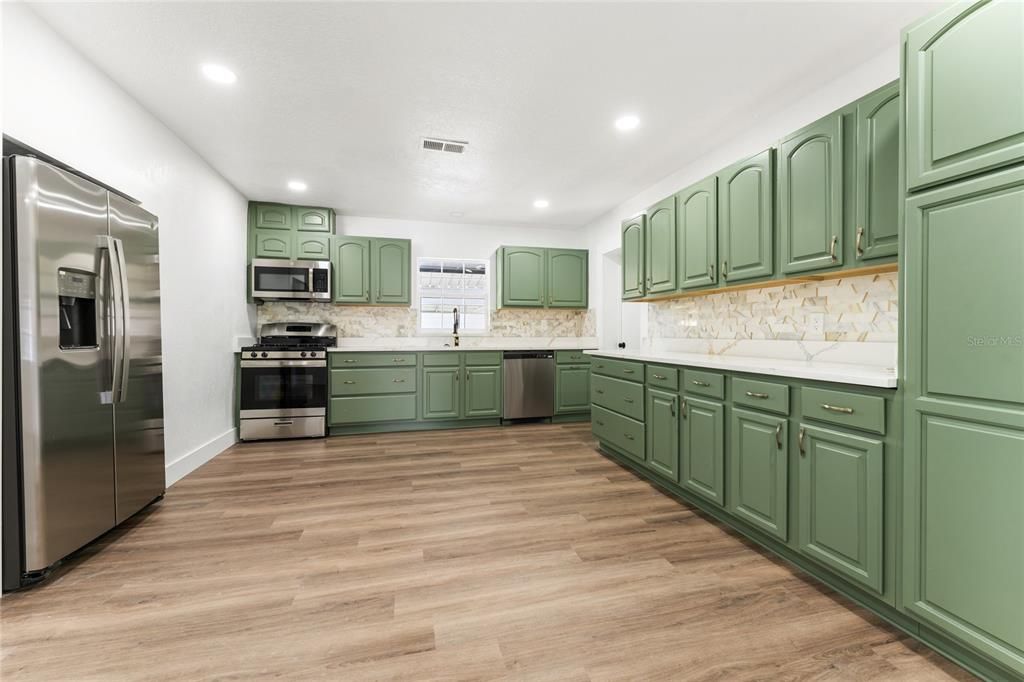 For Sale: $465,000 (4 beds, 2 baths, 2167 Square Feet)