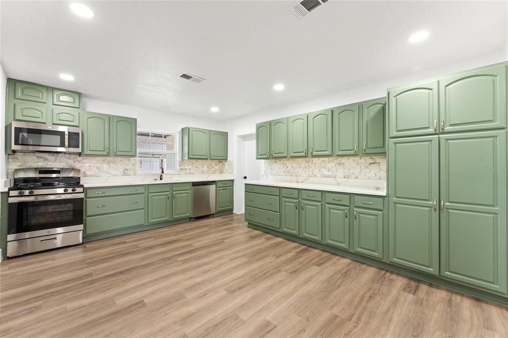 For Sale: $465,000 (4 beds, 2 baths, 2167 Square Feet)