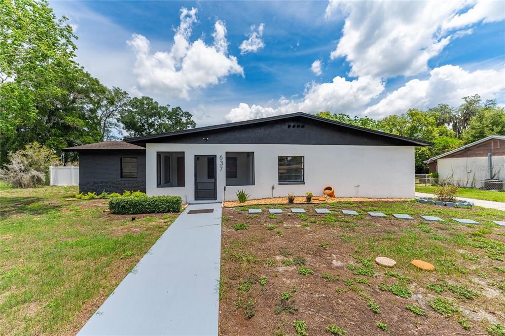 For Sale: $465,000 (4 beds, 2 baths, 2167 Square Feet)