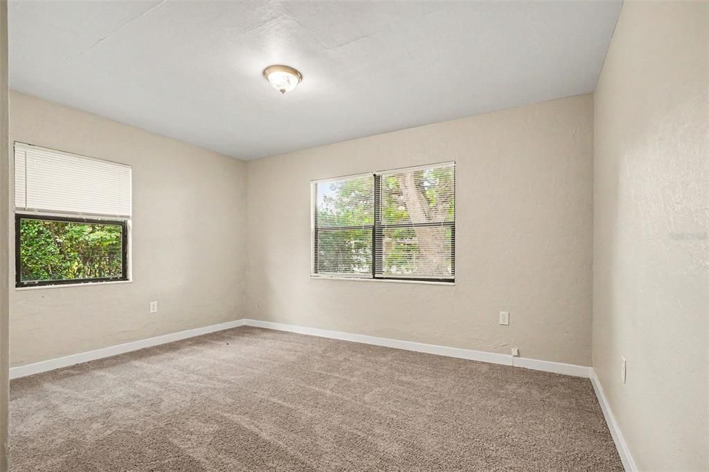 For Sale: $234,900 (3 beds, 1 baths, 1281 Square Feet)