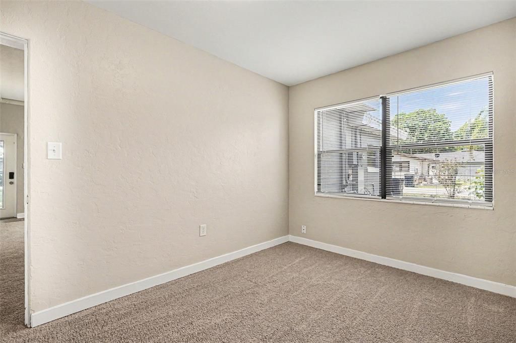 For Sale: $234,900 (3 beds, 1 baths, 1281 Square Feet)