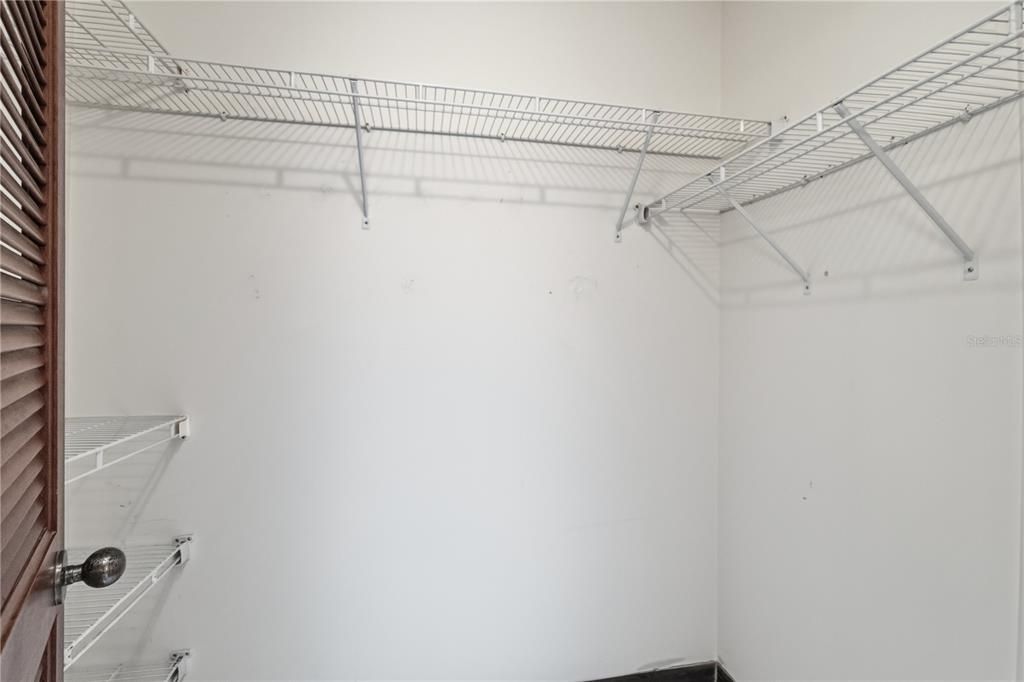 Activo con contrato: $500,000 (4 camas, 2 baños, 2060 Pies cuadrados)