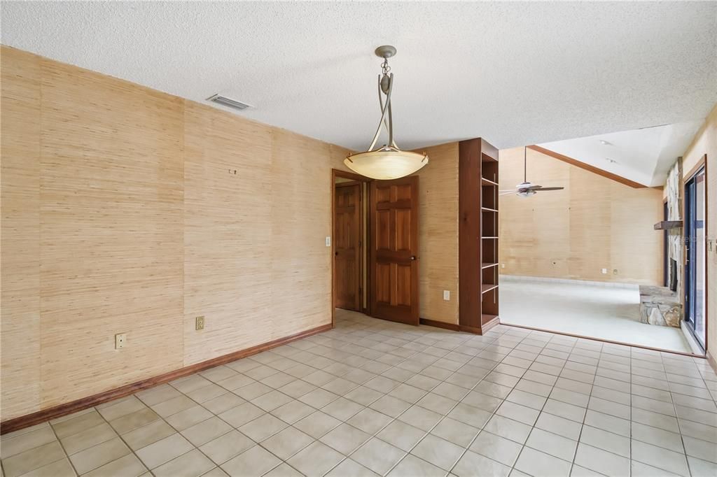 Activo con contrato: $500,000 (4 camas, 2 baños, 2060 Pies cuadrados)