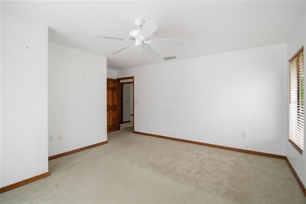 Activo con contrato: $500,000 (4 camas, 2 baños, 2060 Pies cuadrados)