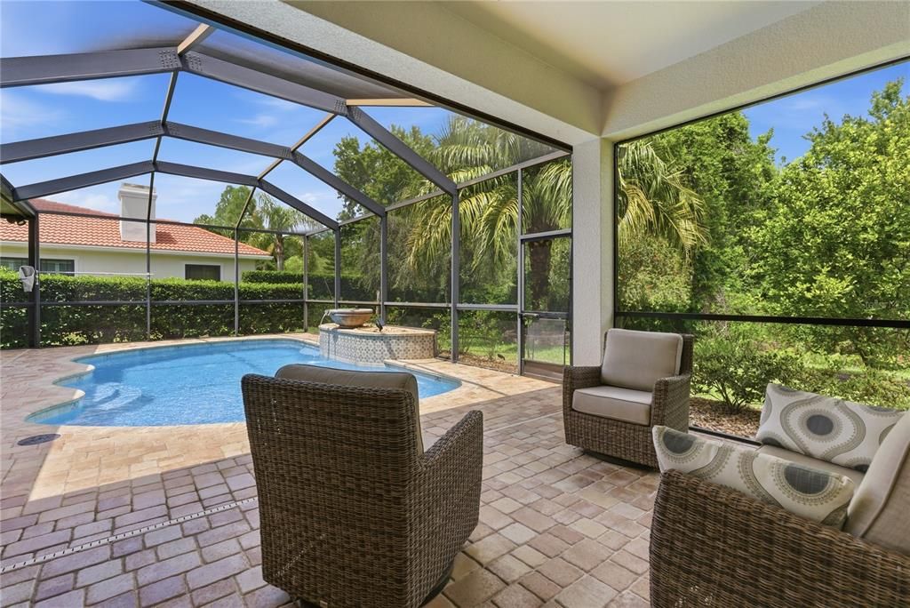 For Sale: $899,900 (4 beds, 2 baths, 2941 Square Feet)