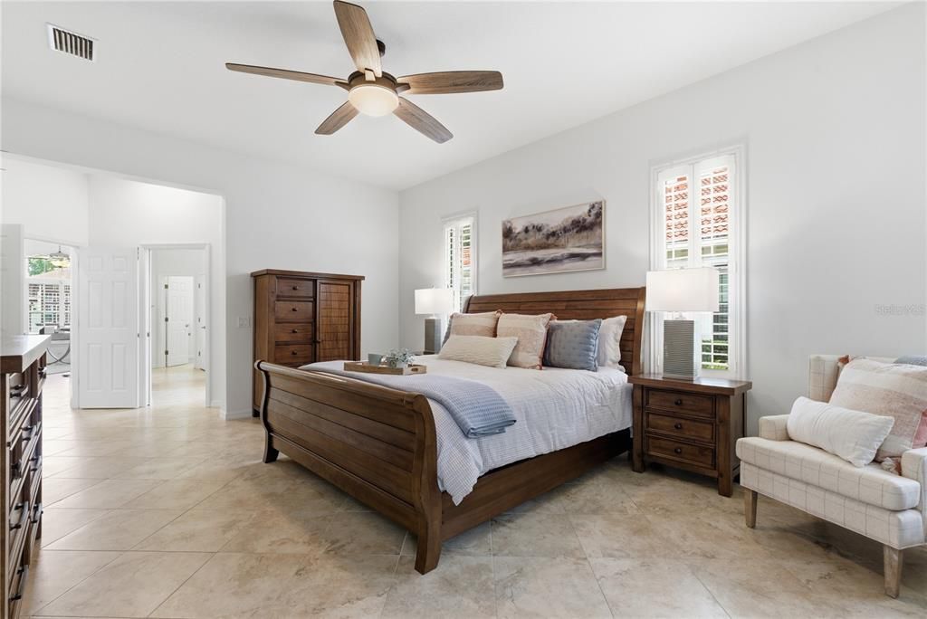 For Sale: $899,900 (4 beds, 2 baths, 2941 Square Feet)