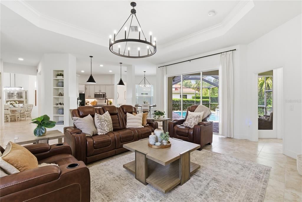For Sale: $899,900 (4 beds, 2 baths, 2941 Square Feet)
