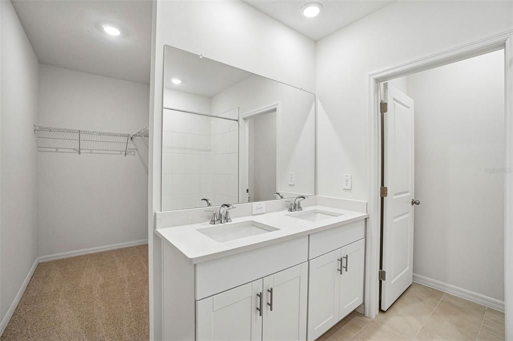 For Sale: $269,000 (3 beds, 2 baths, 1269 Square Feet)