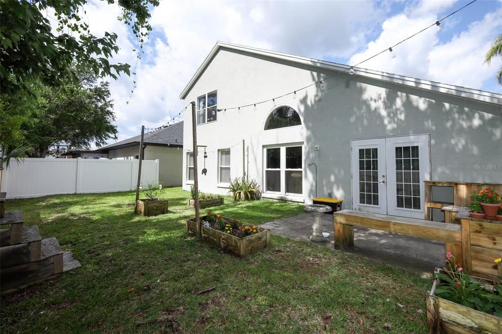 En Venta: $425,000 (4 camas, 2 baños, 2573 Pies cuadrados)