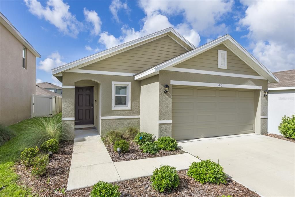 For Sale: $319,000 (3 beds, 2 baths, 1516 Square Feet)