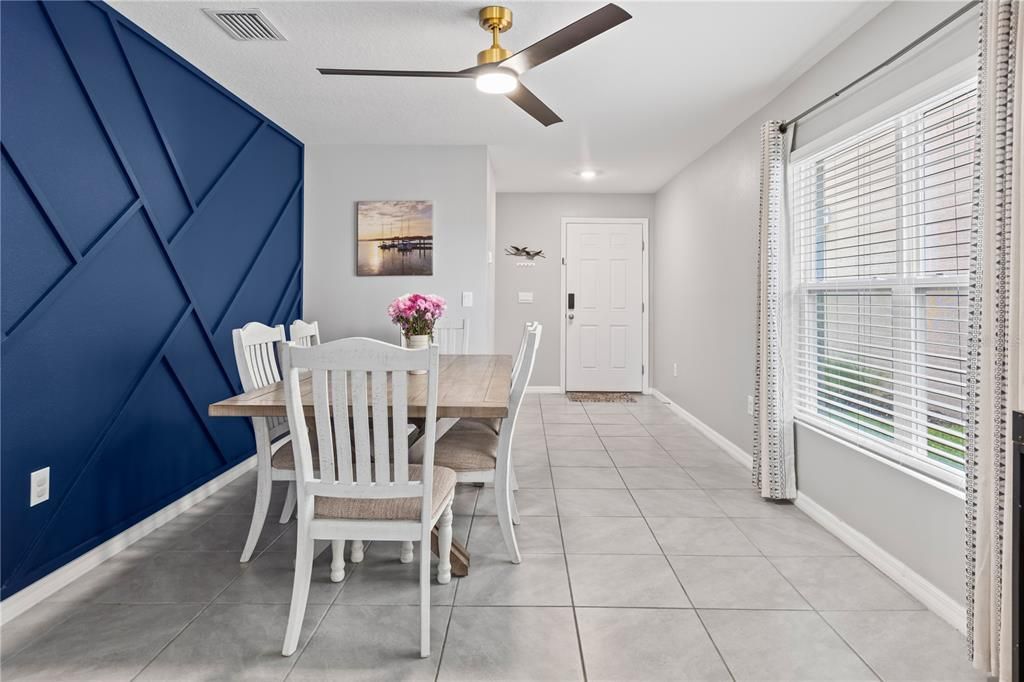 For Sale: $319,000 (3 beds, 2 baths, 1516 Square Feet)