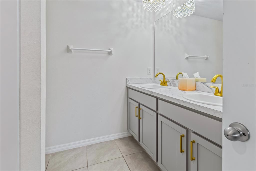For Sale: $319,000 (3 beds, 2 baths, 1516 Square Feet)