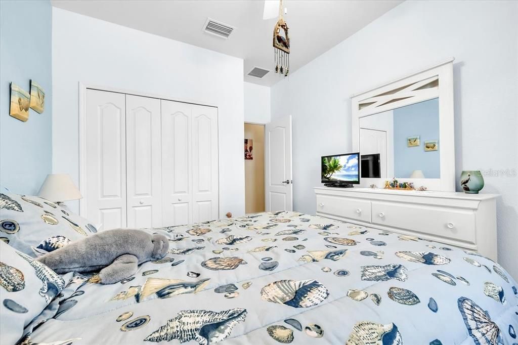 For Sale: $474,900 (3 beds, 2 baths, 1861 Square Feet)