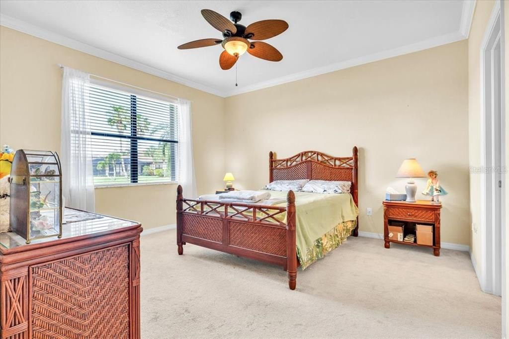 For Sale: $474,900 (3 beds, 2 baths, 1861 Square Feet)