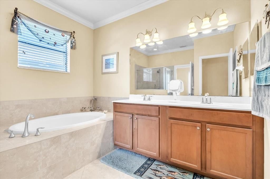 For Sale: $474,900 (3 beds, 2 baths, 1861 Square Feet)