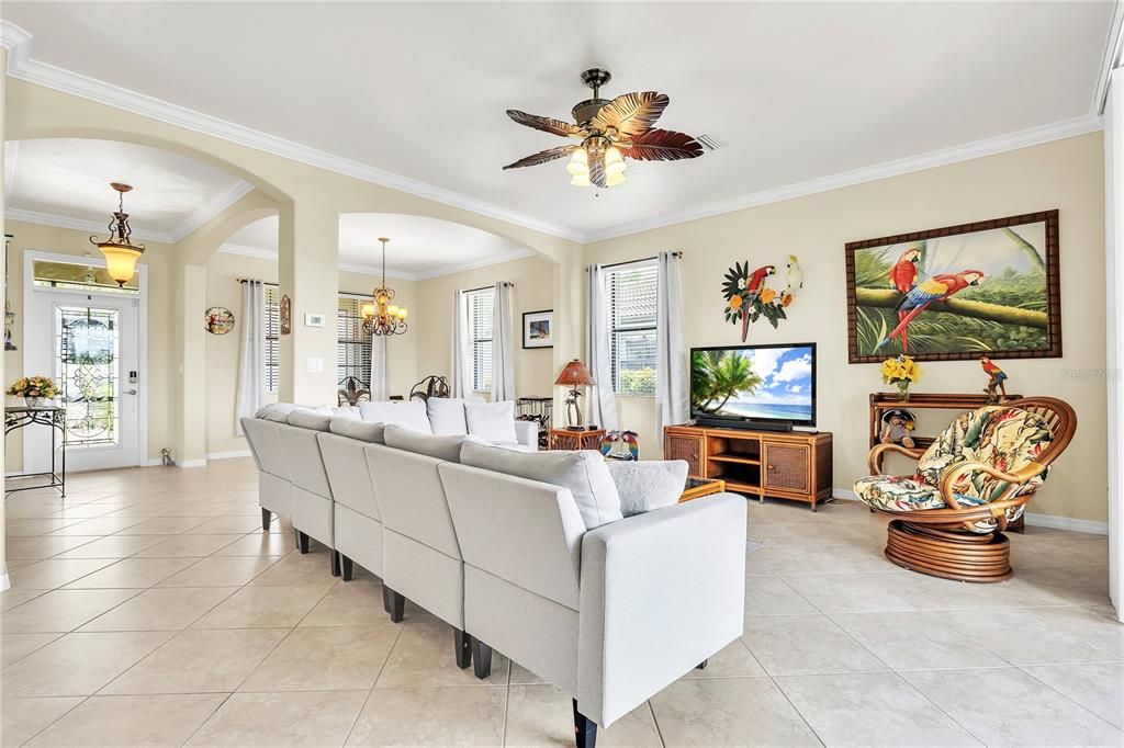 For Sale: $474,900 (3 beds, 2 baths, 1861 Square Feet)