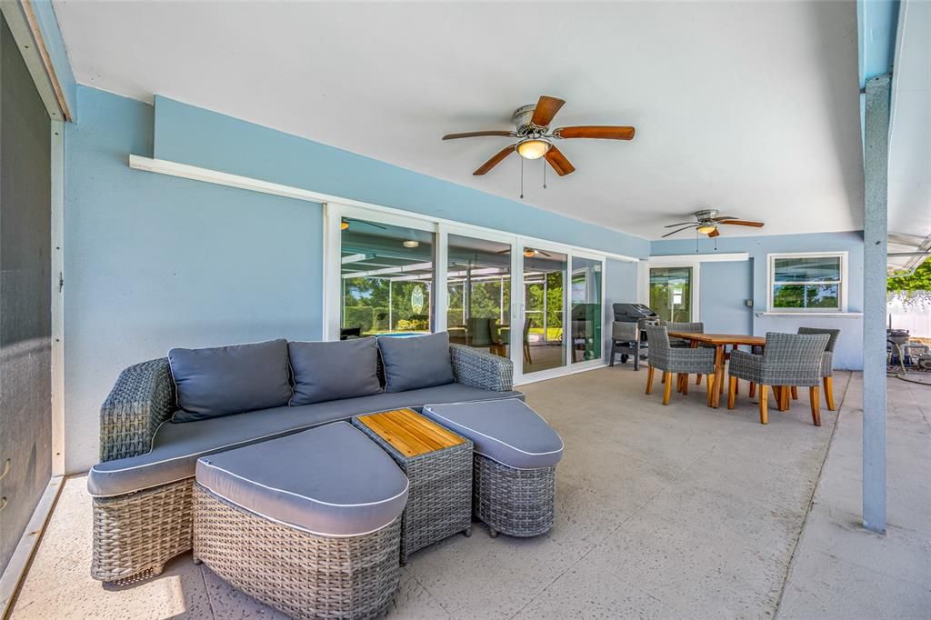 For Sale: $1,049,000 (3 beds, 2 baths, 1870 Square Feet)