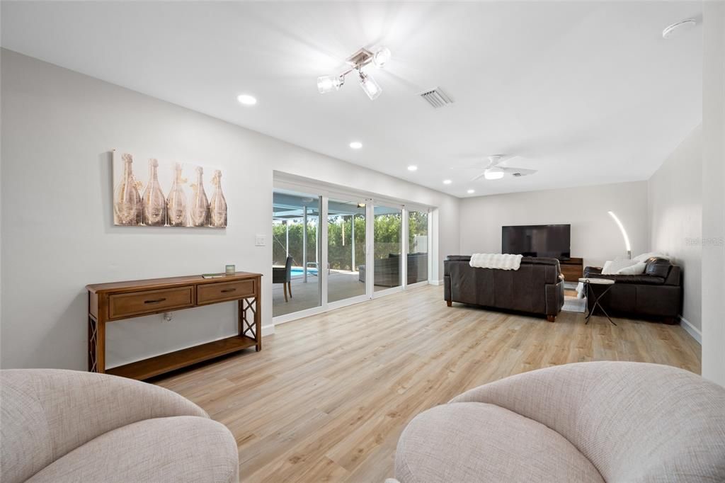 For Sale: $1,049,000 (3 beds, 2 baths, 1870 Square Feet)