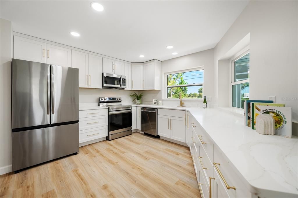 For Sale: $1,049,000 (3 beds, 2 baths, 1870 Square Feet)
