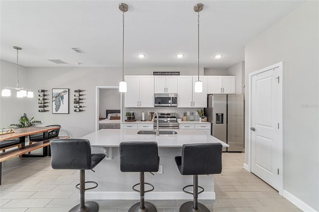 For Sale: $375,000 (4 beds, 2 baths, 1796 Square Feet)