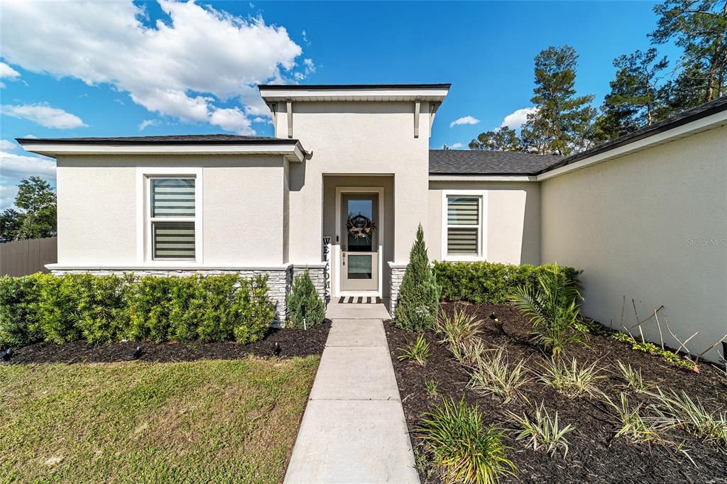 For Sale: $375,000 (4 beds, 2 baths, 1796 Square Feet)