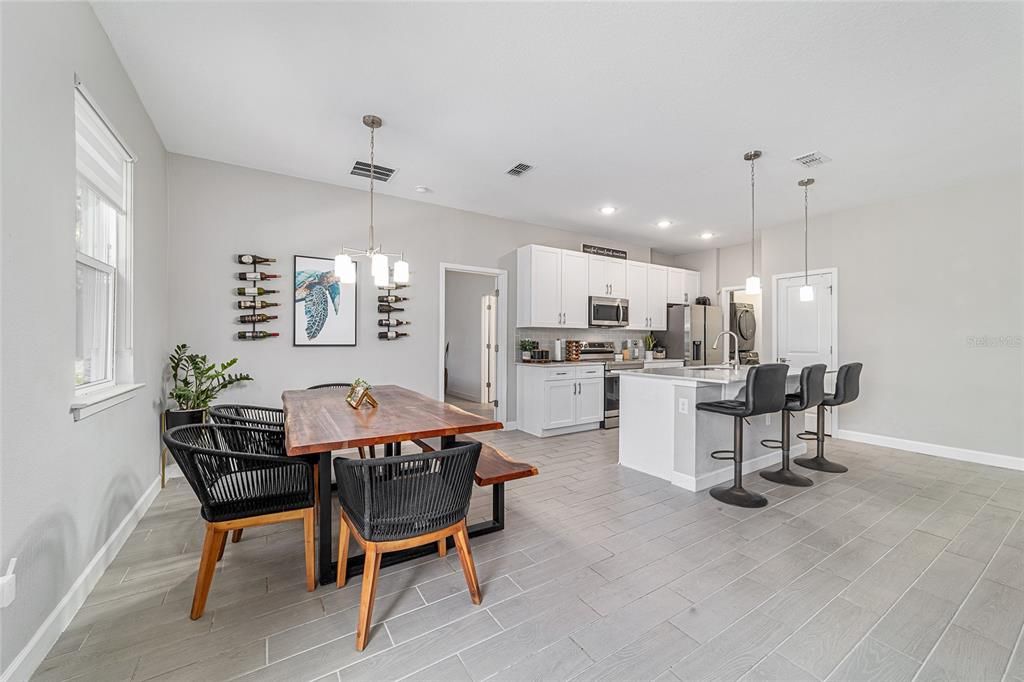 For Sale: $375,000 (4 beds, 2 baths, 1796 Square Feet)