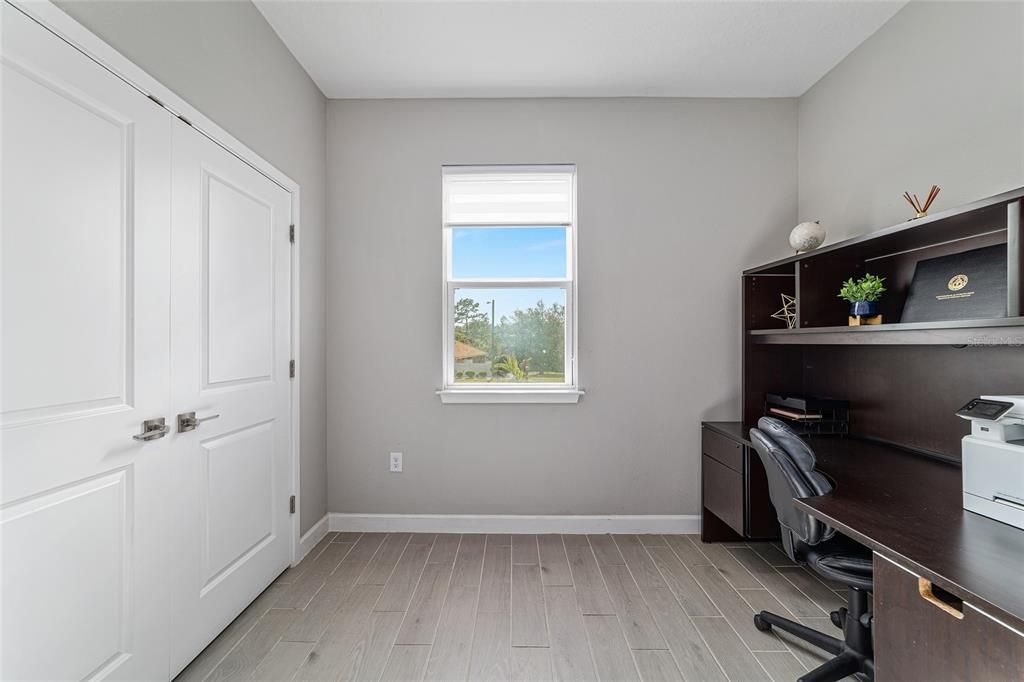 For Sale: $375,000 (4 beds, 2 baths, 1796 Square Feet)