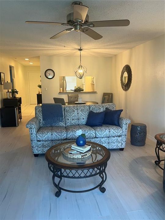For Rent: $3,495 (2 beds, 2 baths, 1042 Square Feet)